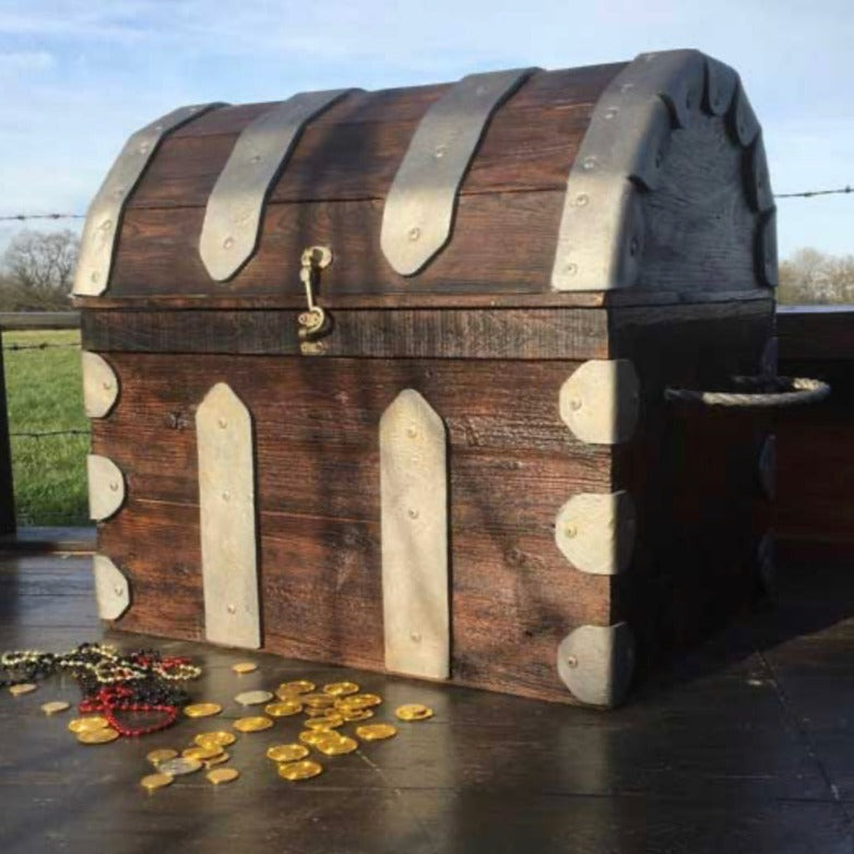 PIRATE TREASURE CHEST