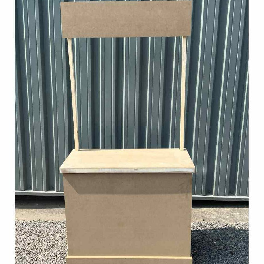 TICKET/CIRCUS/POP CORN STAND