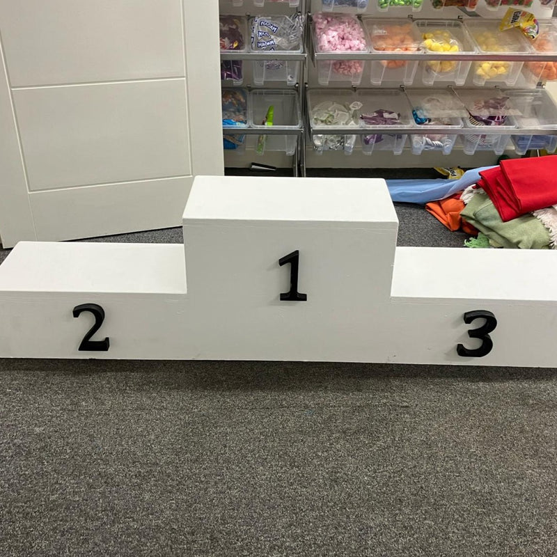 WINNERS PODIUM