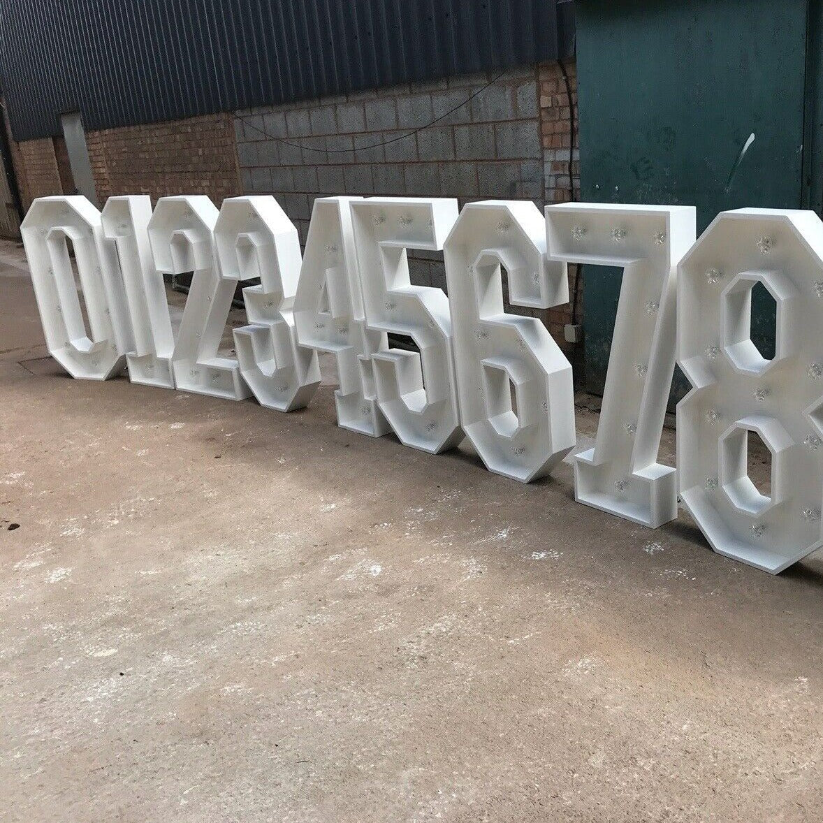LIGHT UP NUMBER - 8