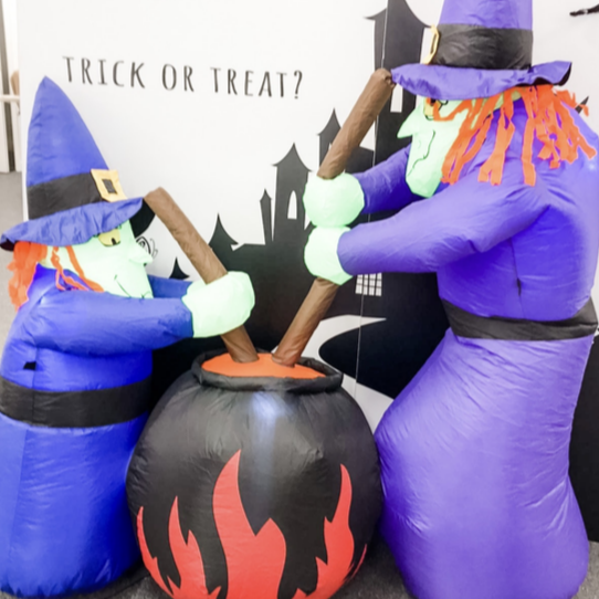 INFLATABLE WITCHES PROP