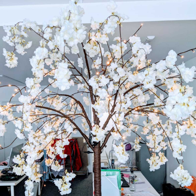 LIGHT UP FREESTANDING BLOSSOM TREE