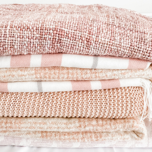PINK PICNIC BLANKETS/THROWS
