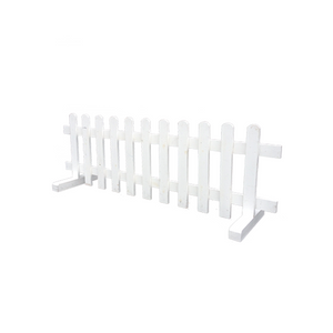 WHITE WOODEN FREESTANDING PICKET FENCE