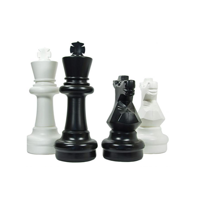 GIANT CHESS